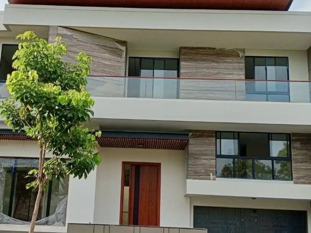 Pakuwon Indah dekat Pakuwon Mall