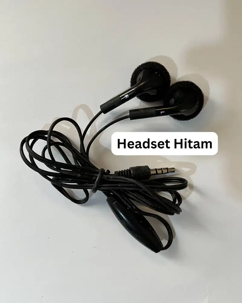 Headset / Earphone Hitam + Mic