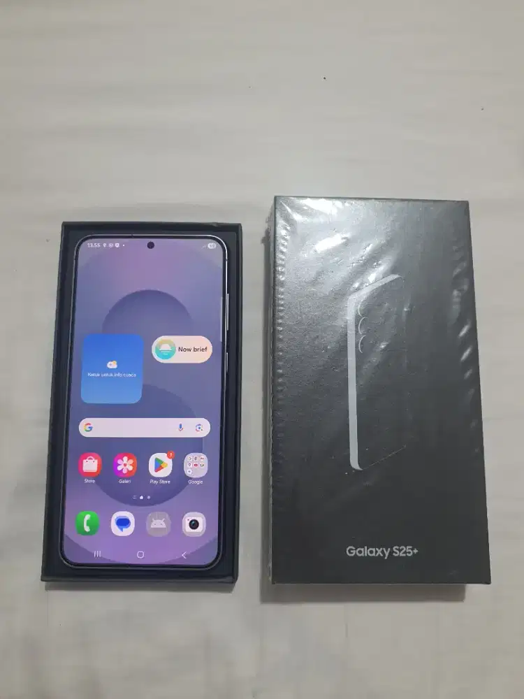 Samsung s25+ 12/512 fullsett garansi ex sein mulus like new siap pakai