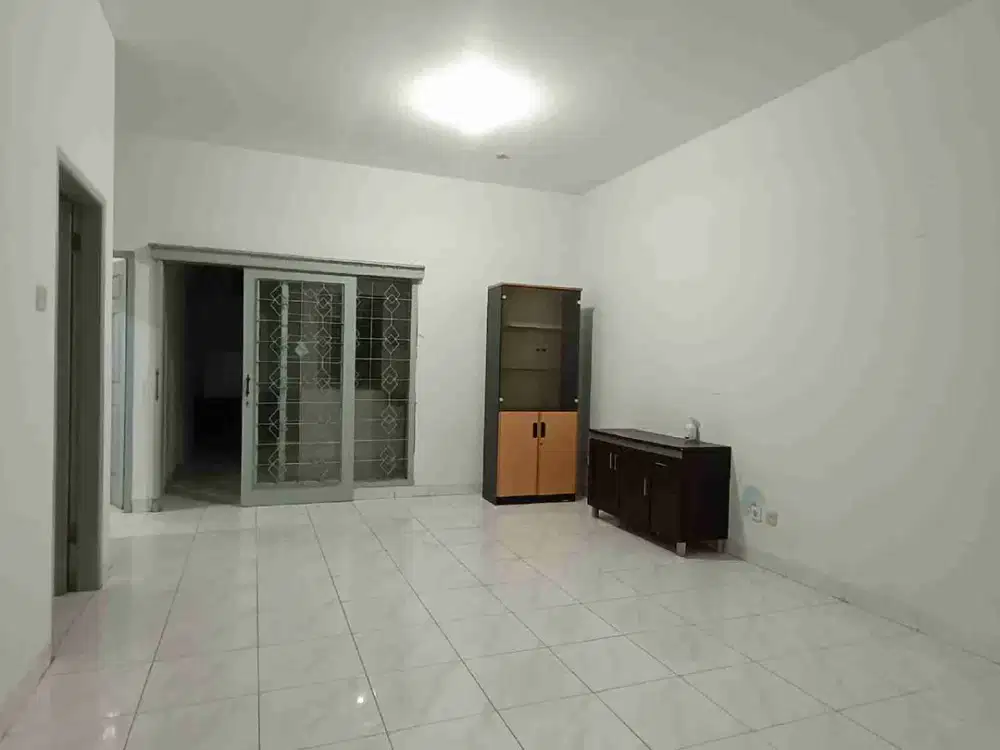 Dijual Rumah Singgasana Pradana
