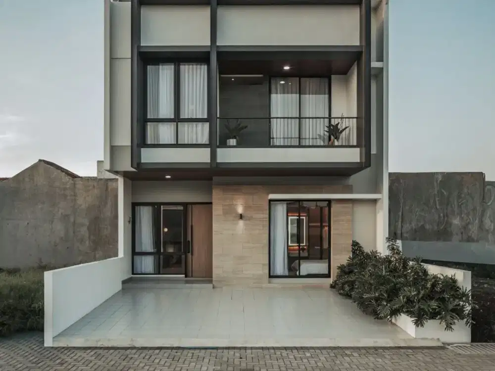 Rumah Lux Taman Sakura Soekarno Hatta Bandung