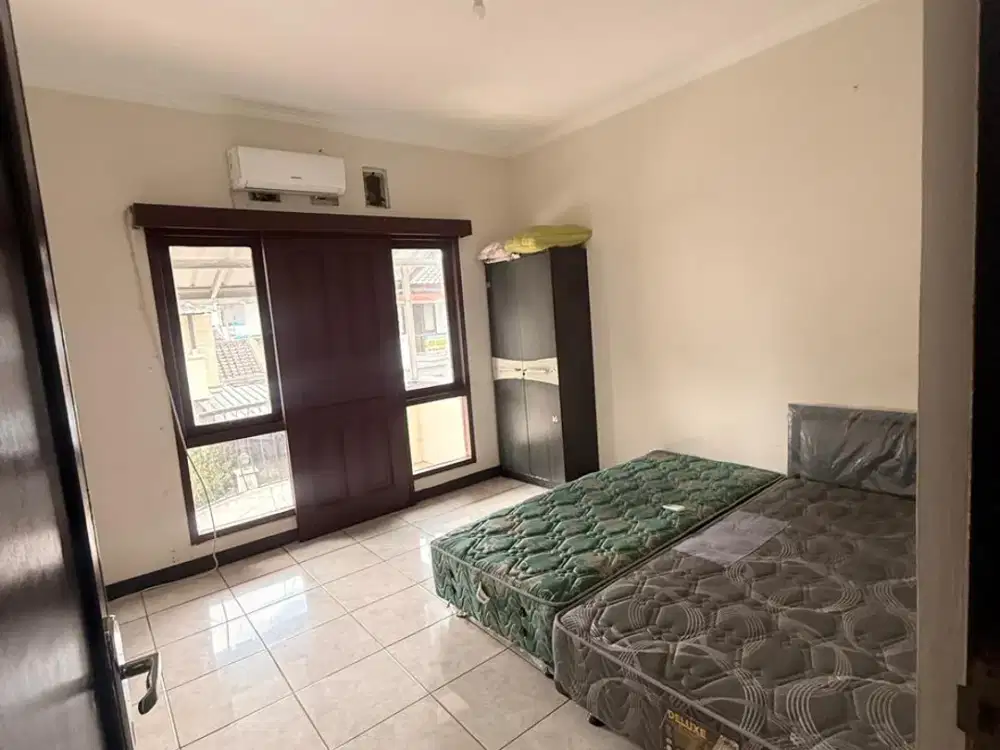 DISEWAKAN RUMAH SIAP HUNI FULL FURNISH KBP KOTA BARU PARAHYANGAN Tatar wangsa