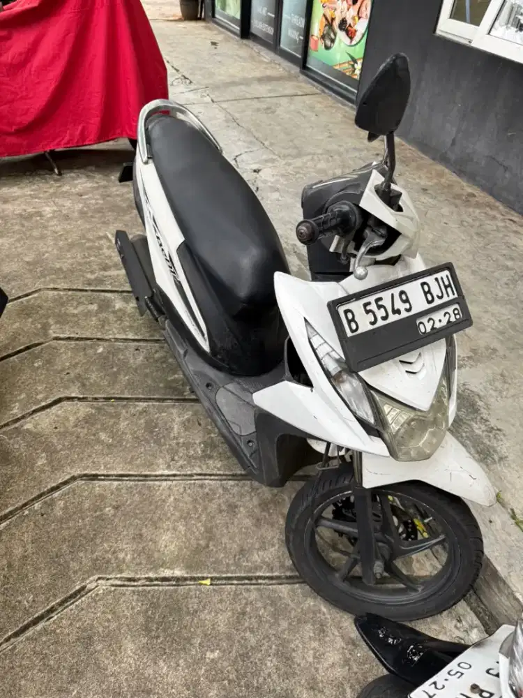 DIJUAL honda beat FI 2013