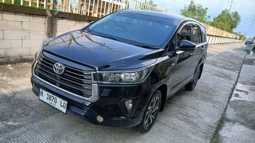 Toyota Kijang Innova 2023 Bensin