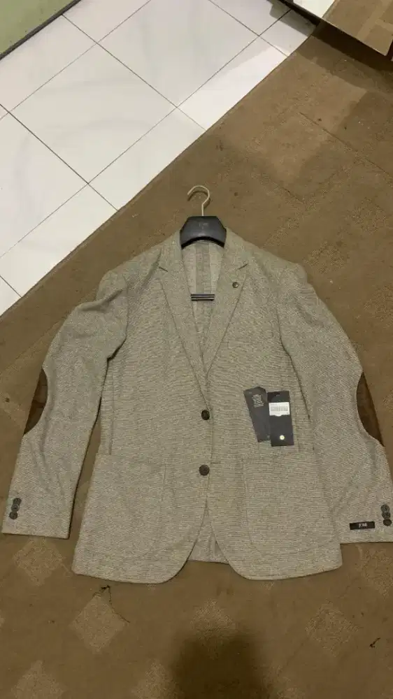 jas dari brand jobb warna abu bata