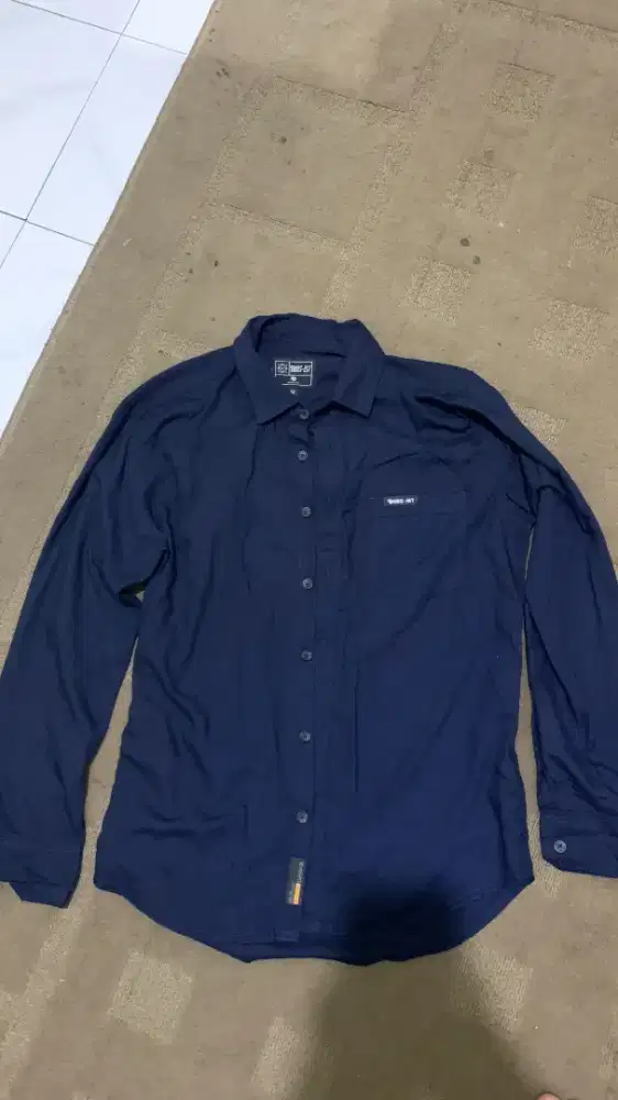 kemeja kain dari our-ist navy blue