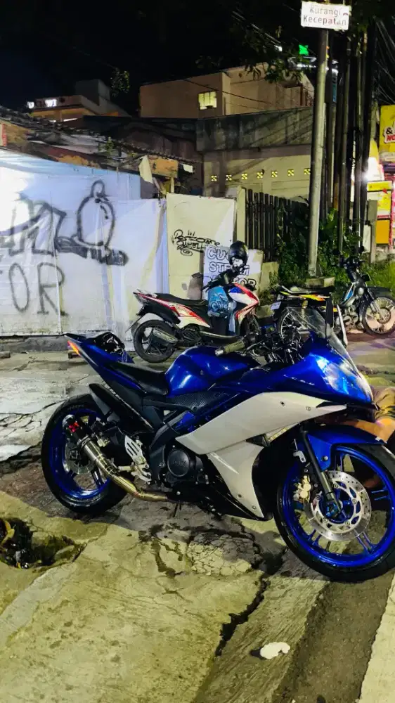 Di Jual Yamaha R15 V2