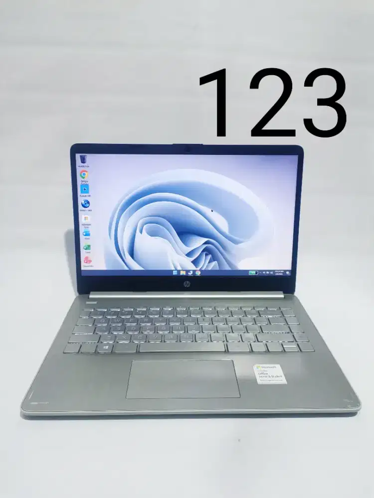 HP 14s-Fq0010AU AMD 3020e DDR 4GB SSD 256GB 14 Baterai 3jam backlit