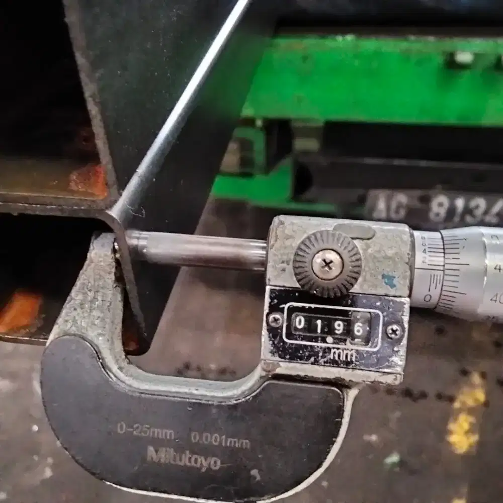 Di jual holo hitam 4x4 tebal 2mm