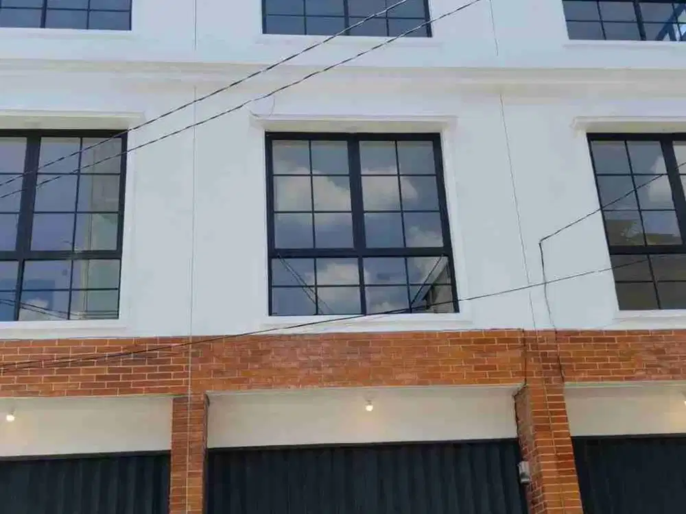 RUKO BARU SIAP HUNI 4 LANTAI LOKASI STRATEGIS PADEMANGAN TIMUR