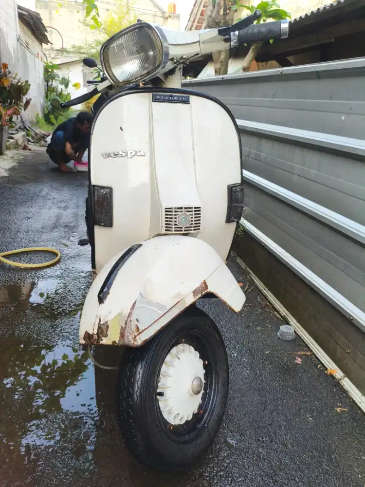 Vespa 83 Surat lengkap akur