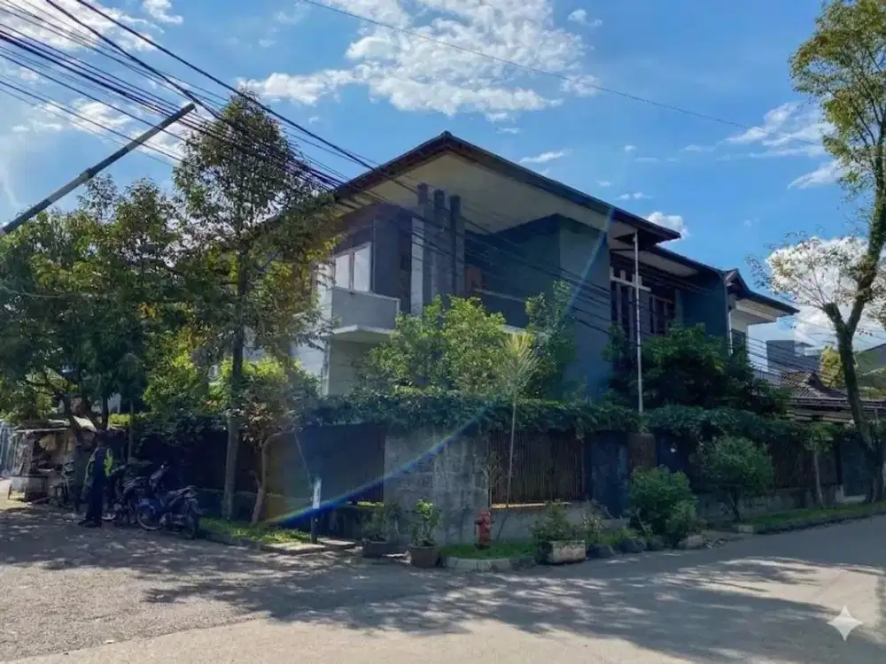 DIJUAL RUMAH MEWAH SIAP HUNI - POSISI HOOK DI TURANGGA, BANDUNG
