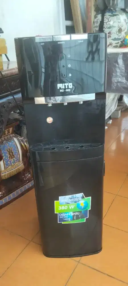 Dispenser galon bawah Mito