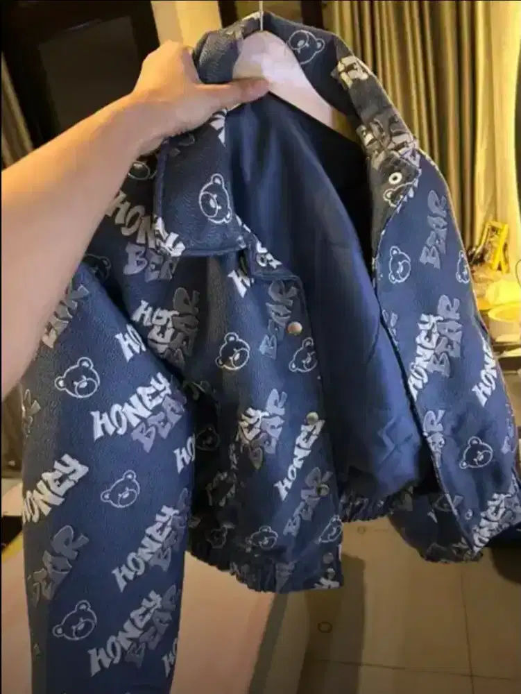 Jaket H&M Printed Denim Blue/Honey Bear