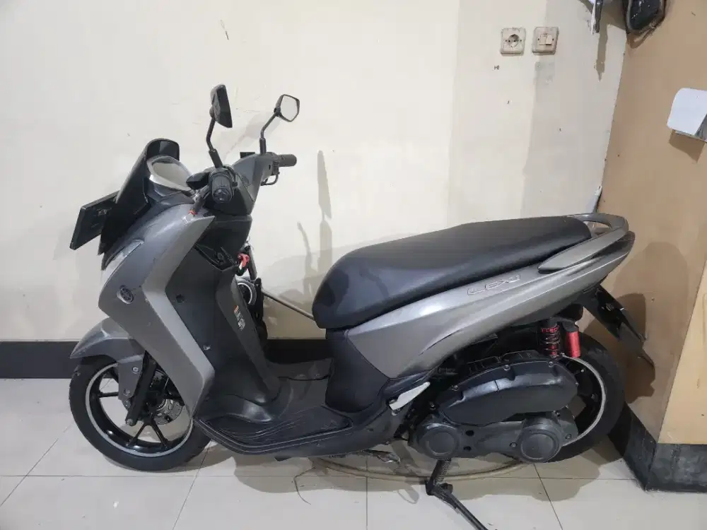 Lexi 125 grey 2018 gbm