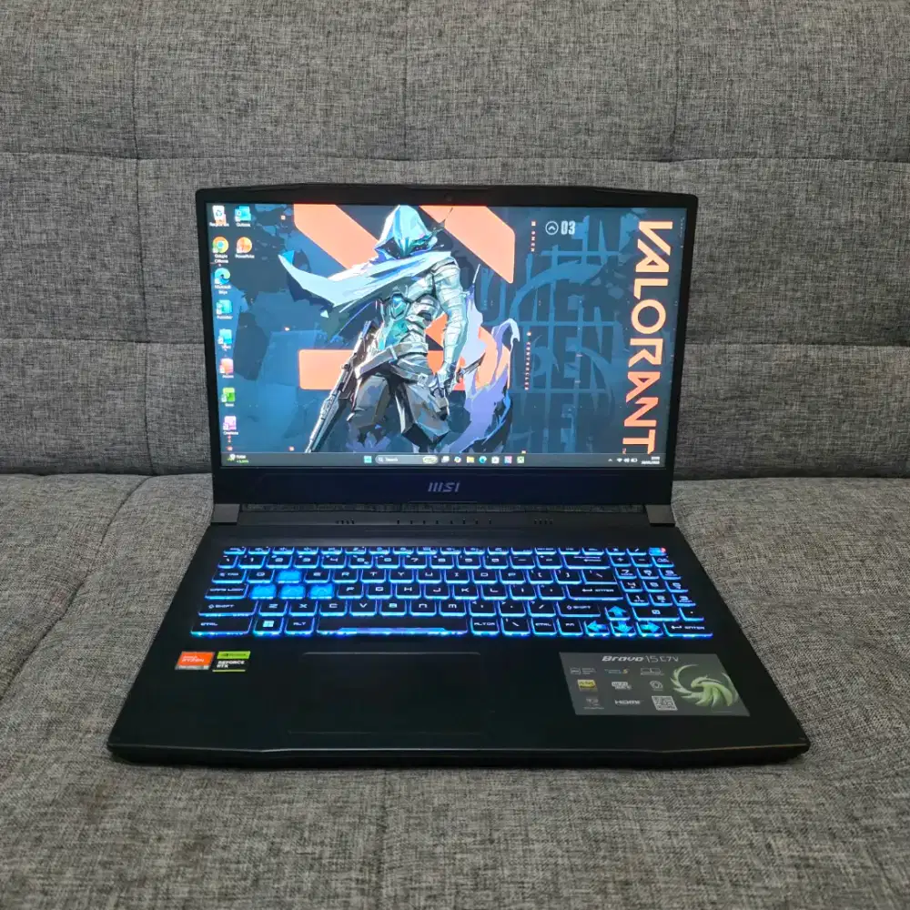 MSI Bravo Ryzen 9-7940HS RTX4060 8GB RAM 16/512GB