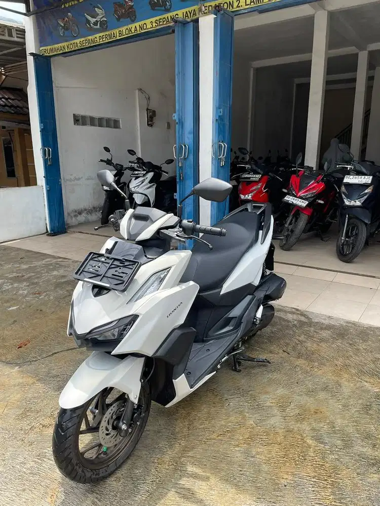 VARIO 160 2025 KEYLESS LIKE NEW!!!