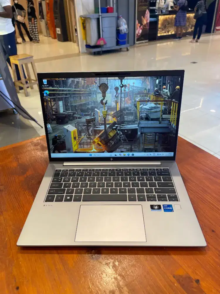 HP Zbook Firefly 14 inch G10 mobile workstation  PC