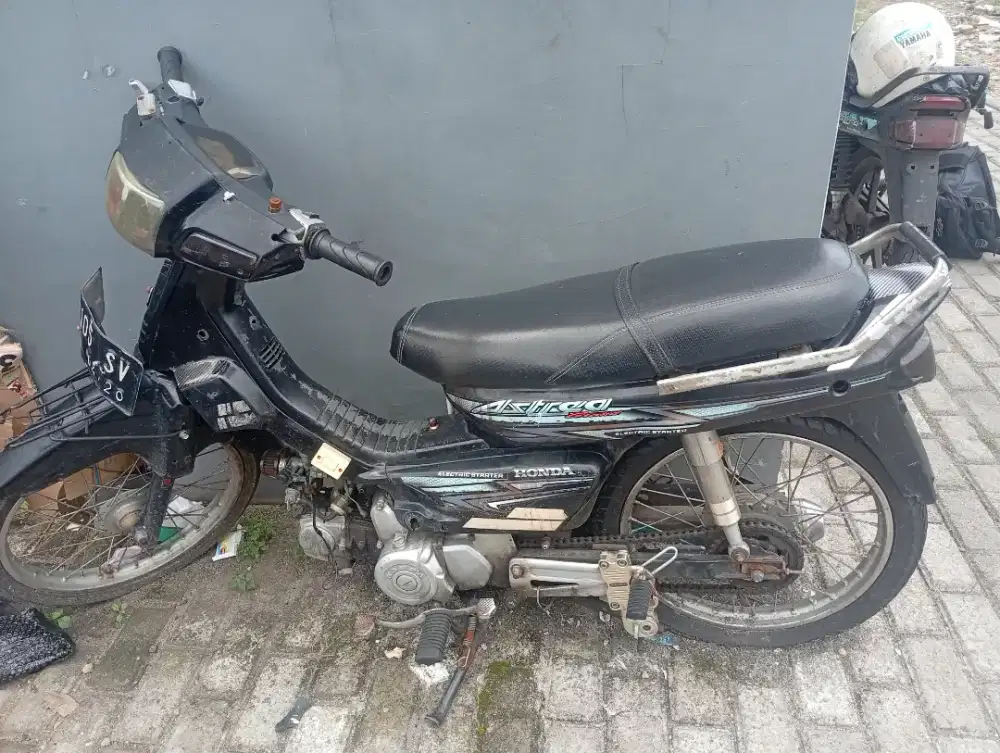Astrea 1994 apa adanya
