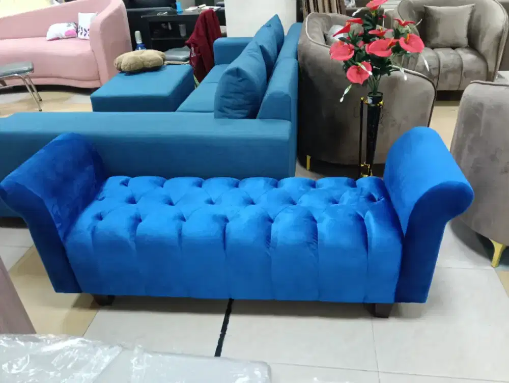 Sofa bench bahan bludru