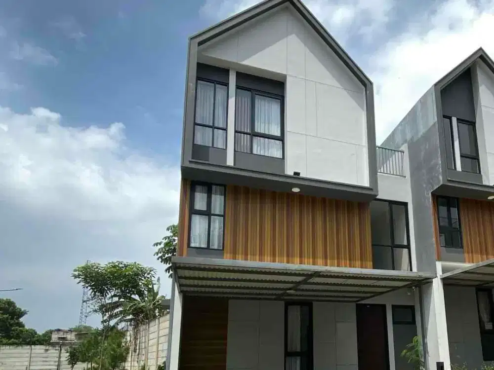 Rumah Sewa Tiga Lantai Baru Kota Wisata