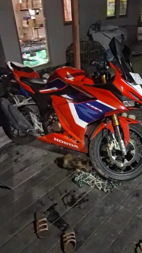 DI JUAL CBR150 TAHUN 2024