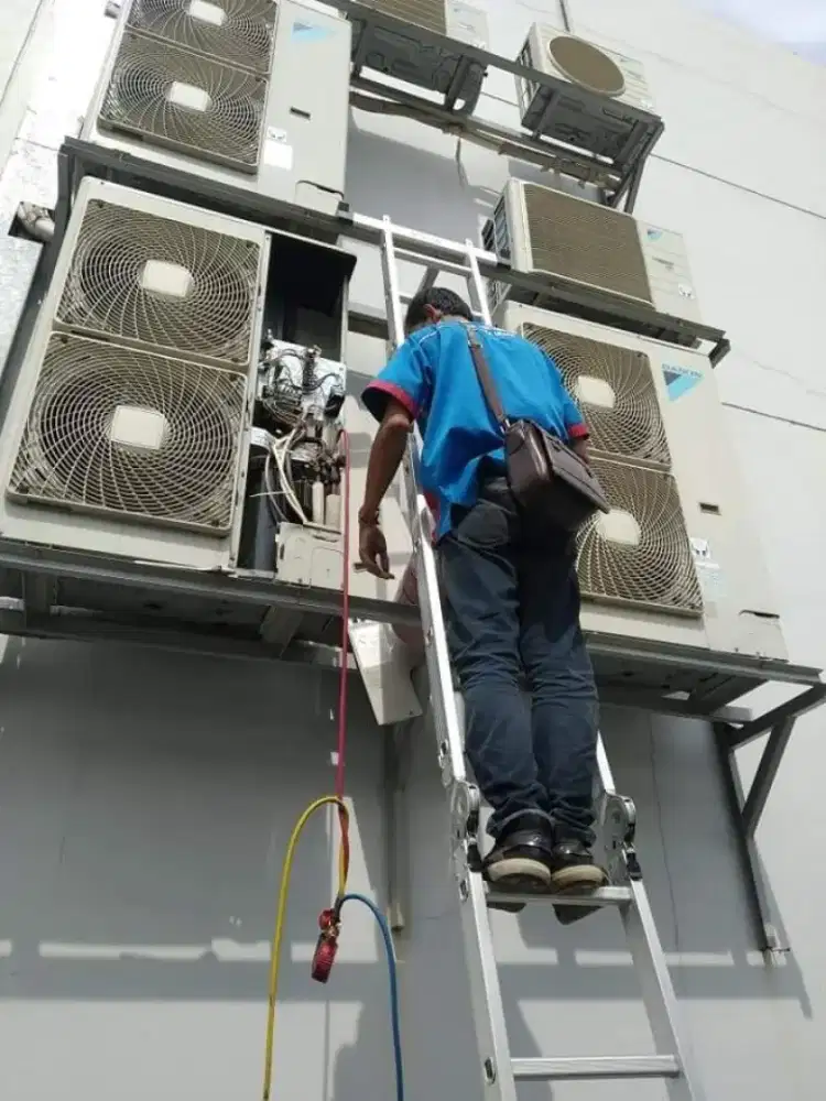 Jasa service AC panggilan 24jam service kulkas bergaransi jual beli ac