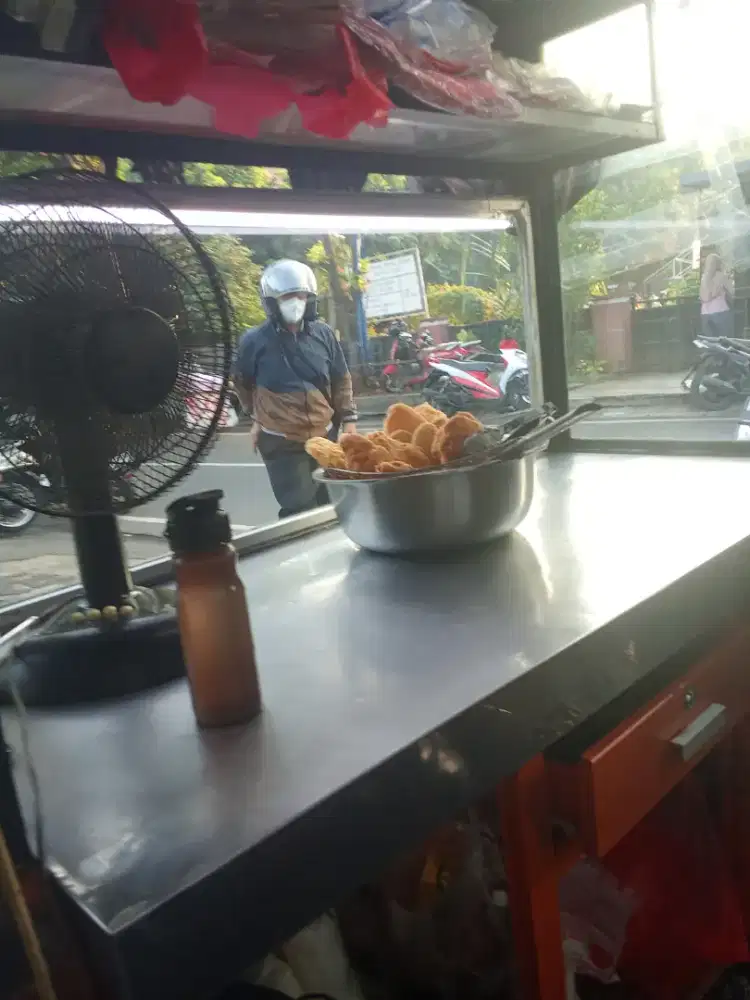 Di jual gerobak kebab sama peralatannya