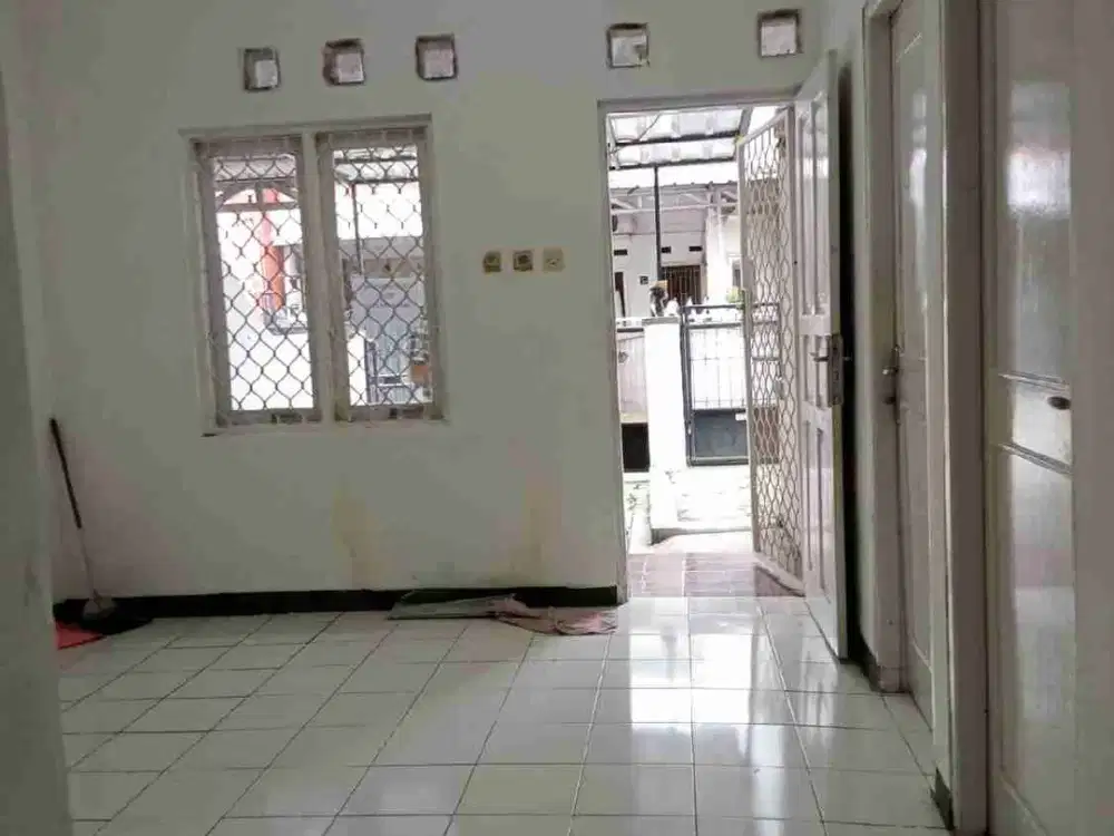 Disewakan rumah di Taman Harapan Baru Bekasi