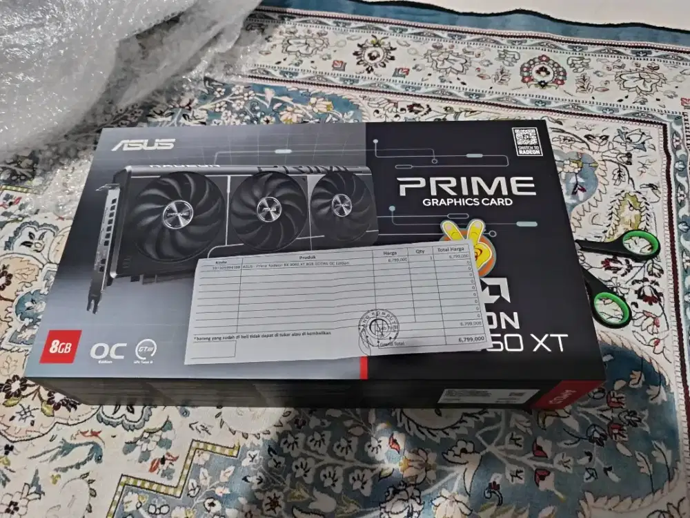 VGA Asus RX 9060 XT  8 GB