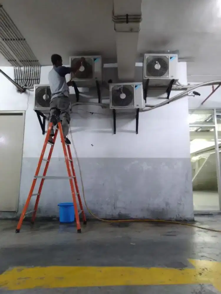 Tukang AC keliling service AC service kulkas bongkar pasang AC