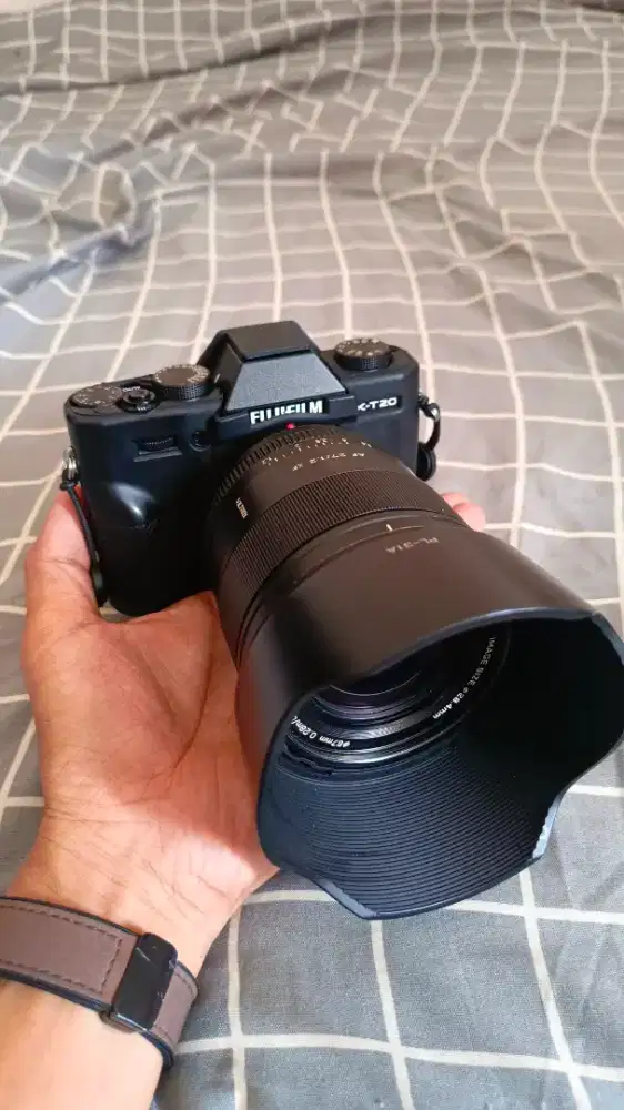 Fuji XT20 + Viltrox 27mm F1.2