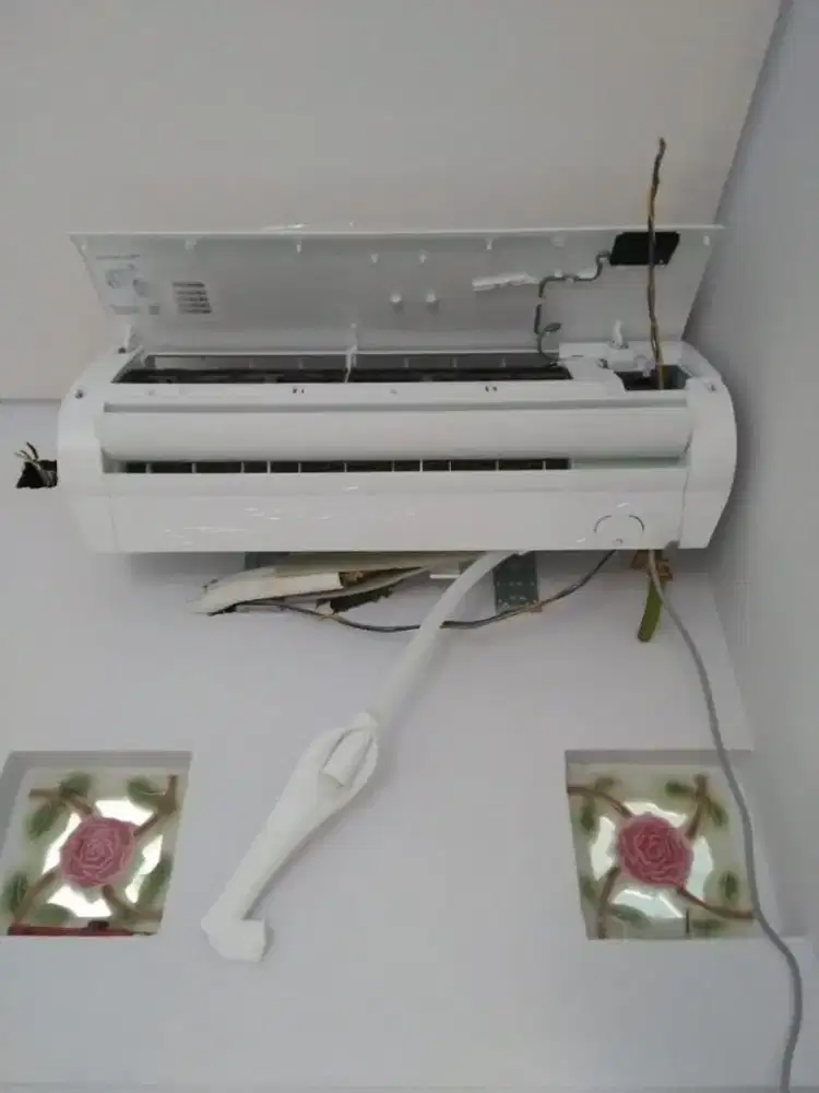 Jasa service AC panggilan bongkar pasang AC service kulkas bergaransi