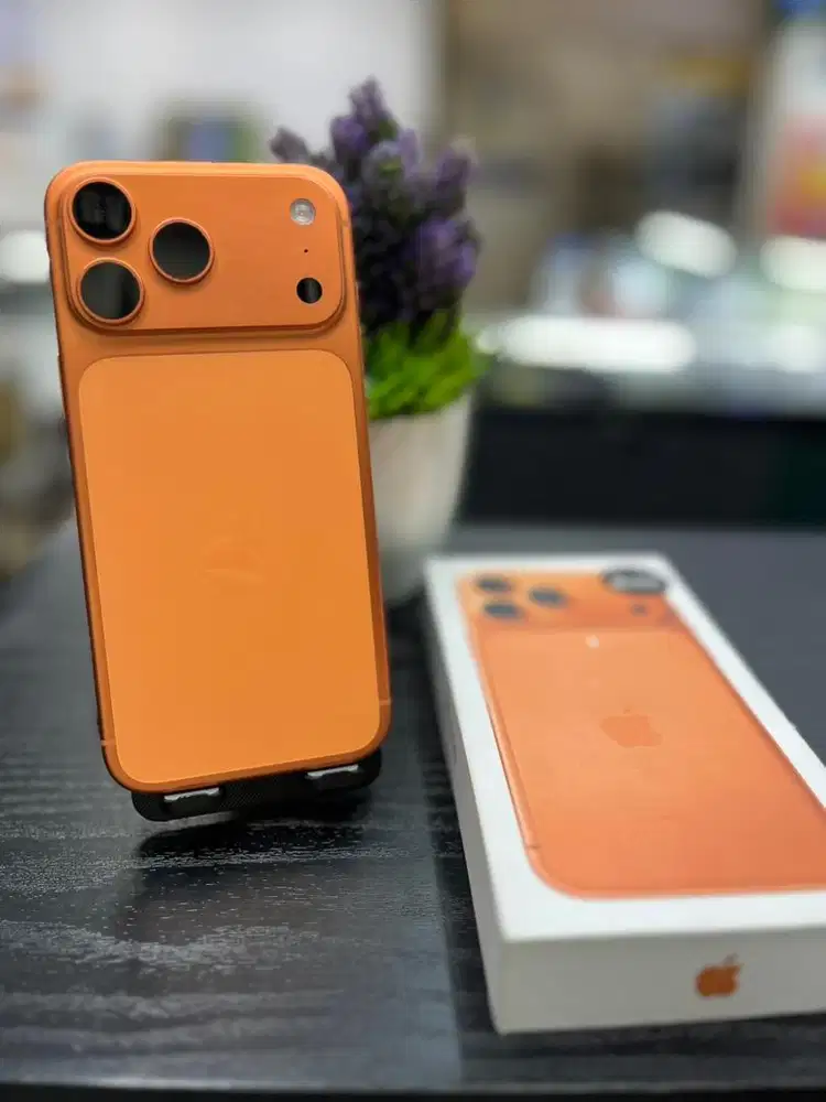 iphone 17 pro max 256gb orange garansi feb 2027 mulus fullset bisa tt