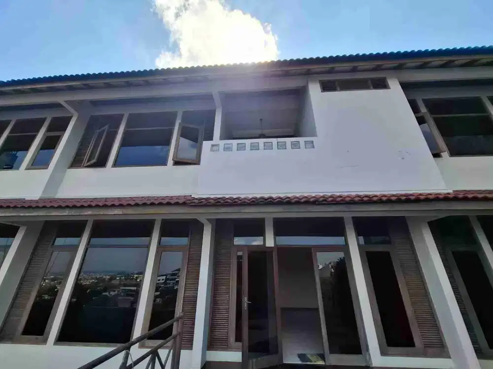 ( ADA VIEW ) RUMAH DI JL SUMBING LEMPONGSARI GAJAHMUNGKUR SEMARANG