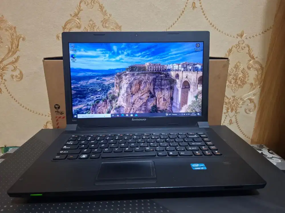 Laptop Lenovo Ideapad B490 Core i5-3230M -4GB -HDD 250GB -SIAP PAKE
