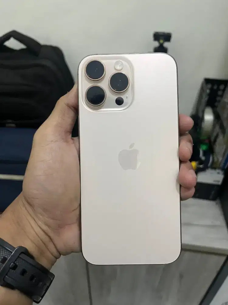 iPhone 16 Pro Max 256gb resmi garansi panjang
