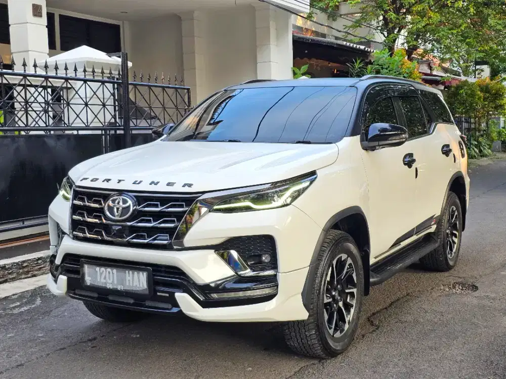 VRZ 2.8 GR AT 2022 Tgn pertama dri baru