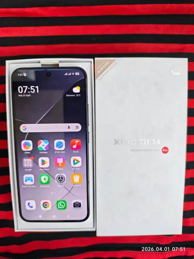 Xiaomi 14 5G 12/256 Fullset ori segel mulus no minus Garansi ON 2026