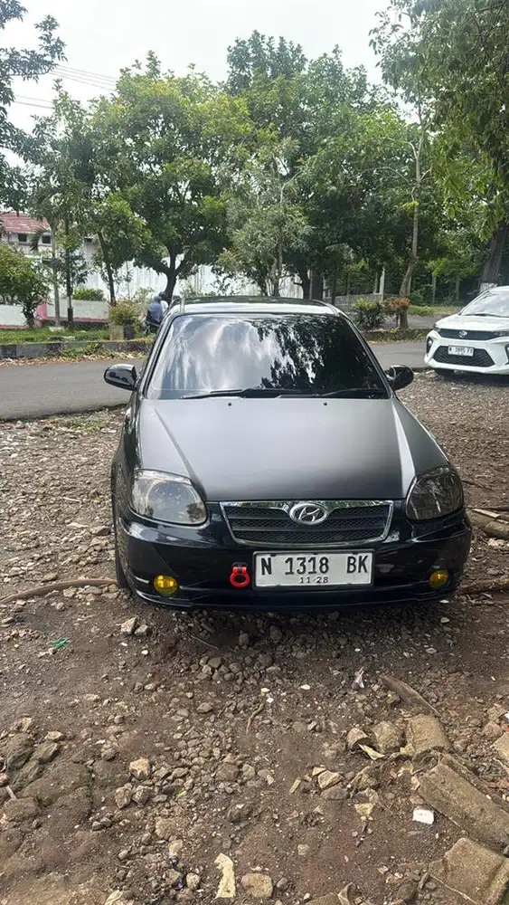 Hyundai Accent Verna 2004,Istimewa