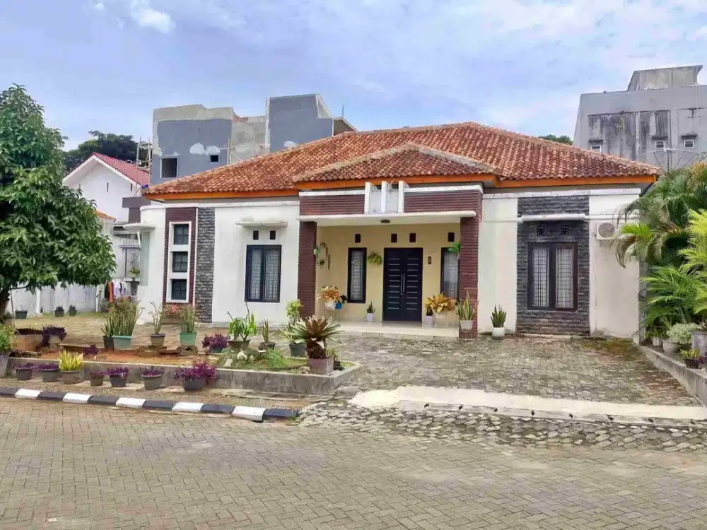 Rumah Graha Madu Pesona Tanjung Senang Bandar Lampung