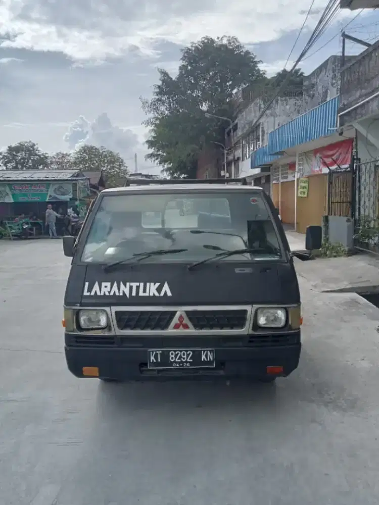 Dijual cepat mobil L300 masih bagus