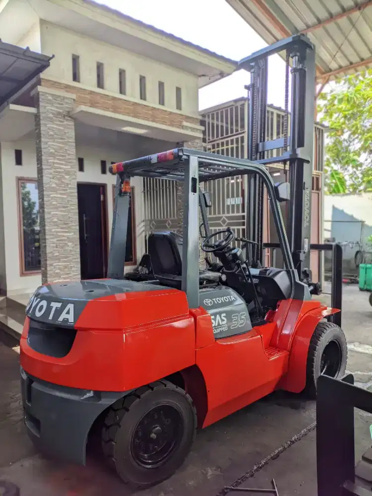 Forklift Toyota 3,5 Ton,Manual,Tiang 5 Meter,Seri 7FD35,Tahun 2010