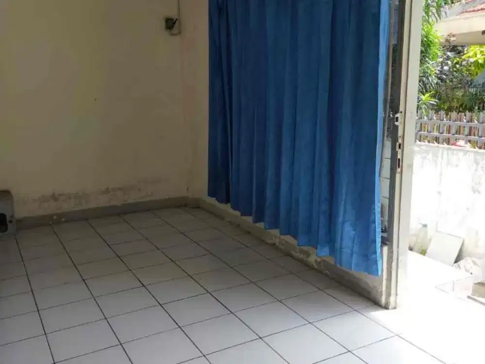 Mohon info spek :
- Luas tanah : 72 m2
- Luas bangunan : 124 m2
- Lebar muka: 5 m
- Jumlah lantai : 2 + 1 lantai utk jemuran
- Jumlah kmr tdr : 3
- Jumlah kmr mandi : 2
- Daya Listrik : 2200
- Sumber air : PAM
- SHM atau SHGB : SHM
- Hadap: barat
- Harga