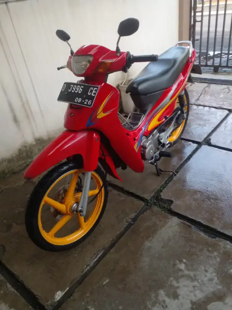 Suzuki Shogun 2001  josss