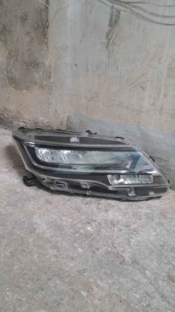 Headlamp terios 2018 (ori copotan unit)