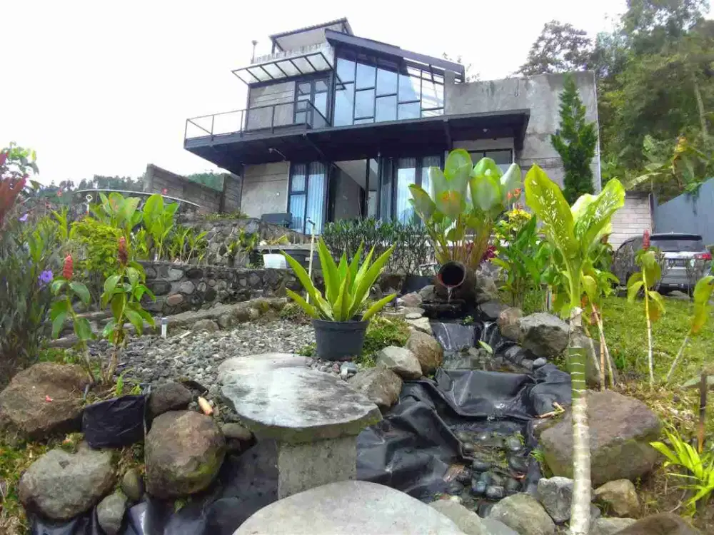 villa keren vibesnya kayak di Bali