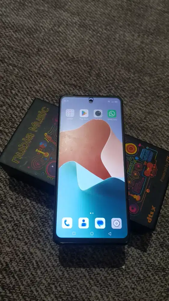 ZTE Nubia Music Second