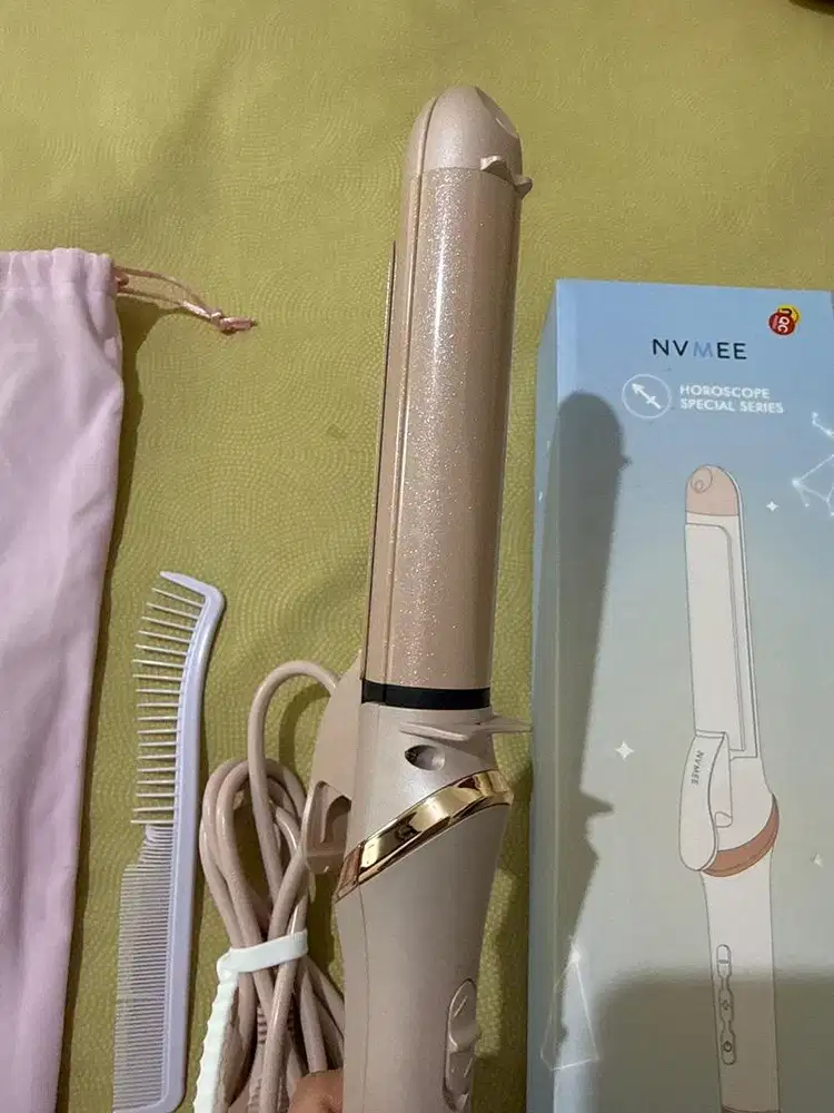 Curly NVMEE type sagitarius hair styler