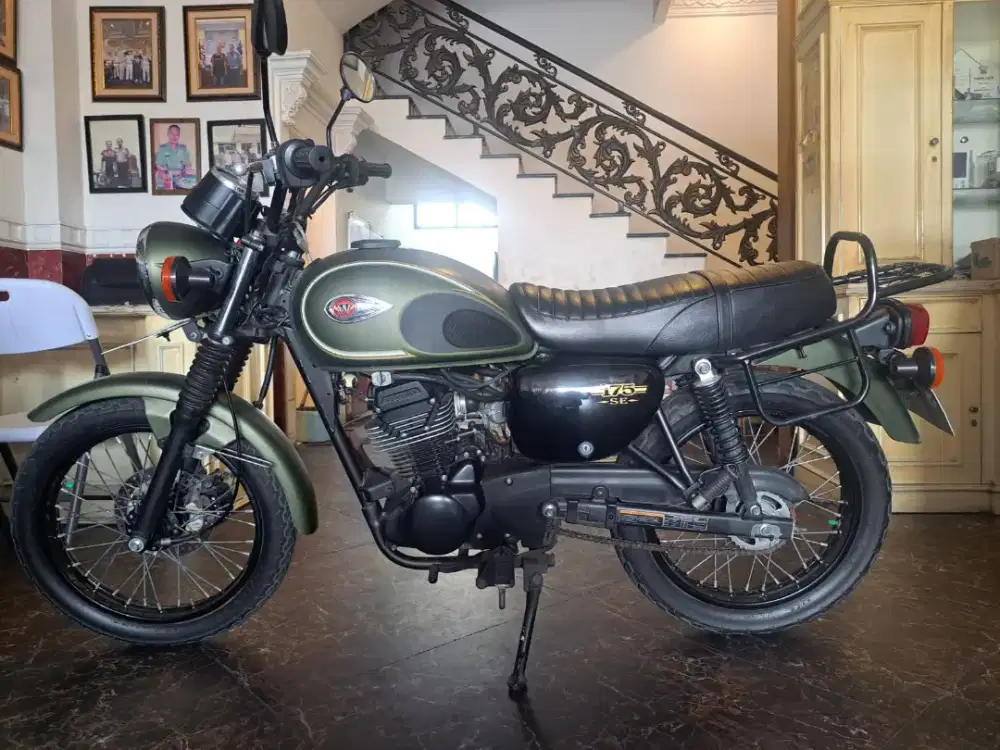 HUB IMA DP PROMO KAWASAKI W 175 CAFE 2018 . KM RENDAH FREE OLI SERVIS